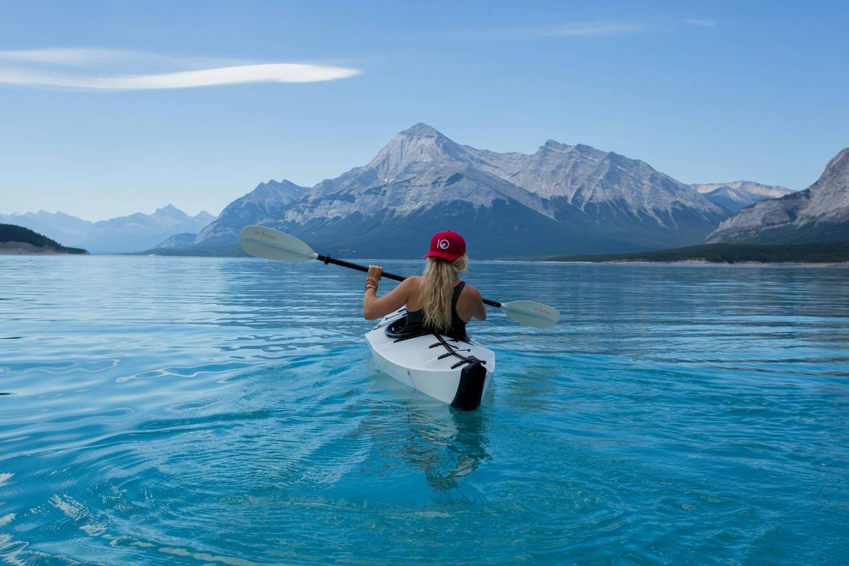 Stay Relaxed Rent a Kayak: Your No-Stress Guide to Coverage, Calm Paddles & Confident Adventures