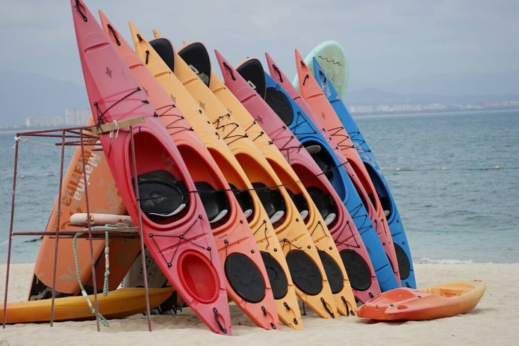  How to Claim Accident Insurance After a Kayak Rental Mishap Illustration 